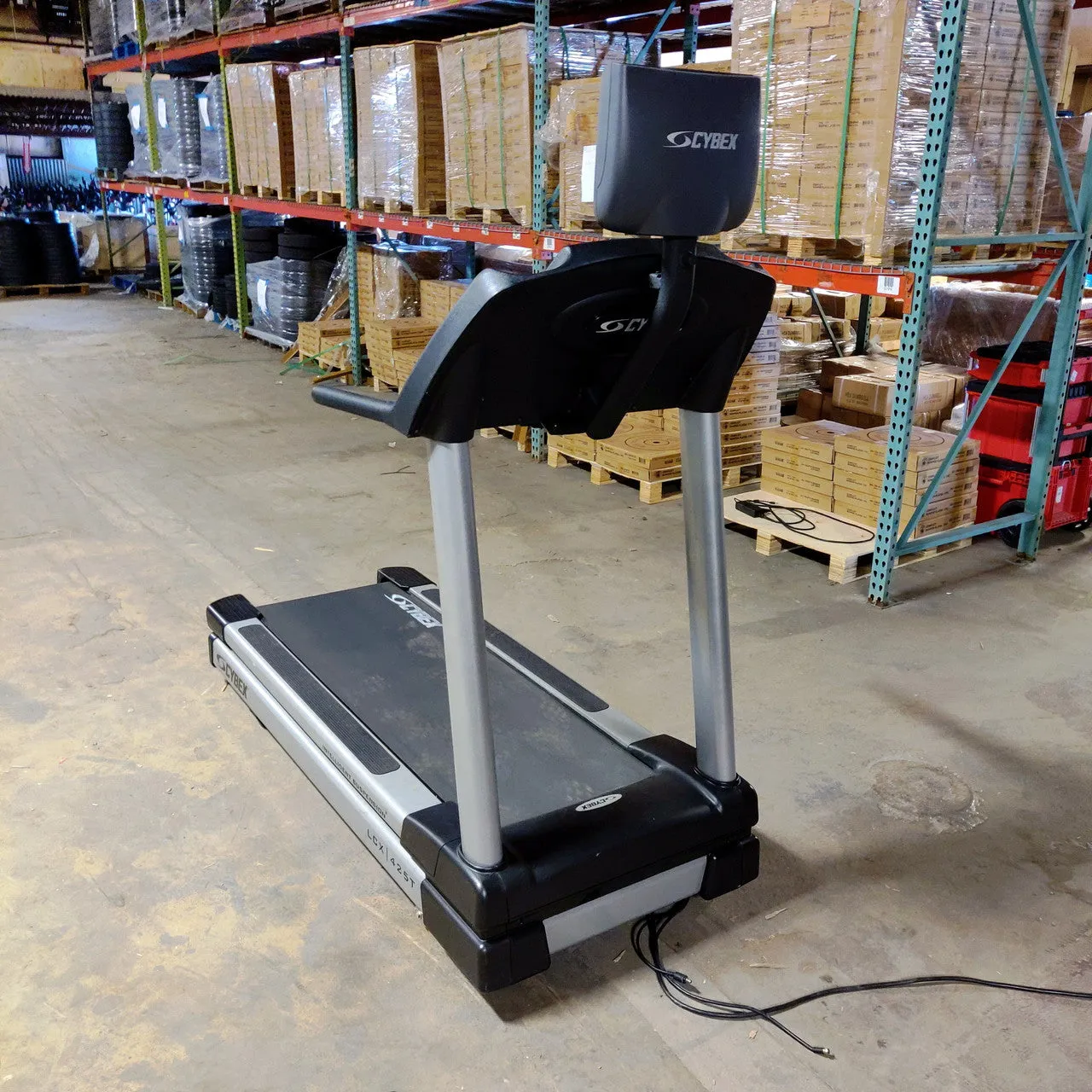 Cybex Treadmill 425T LCX Model Commercial Grade