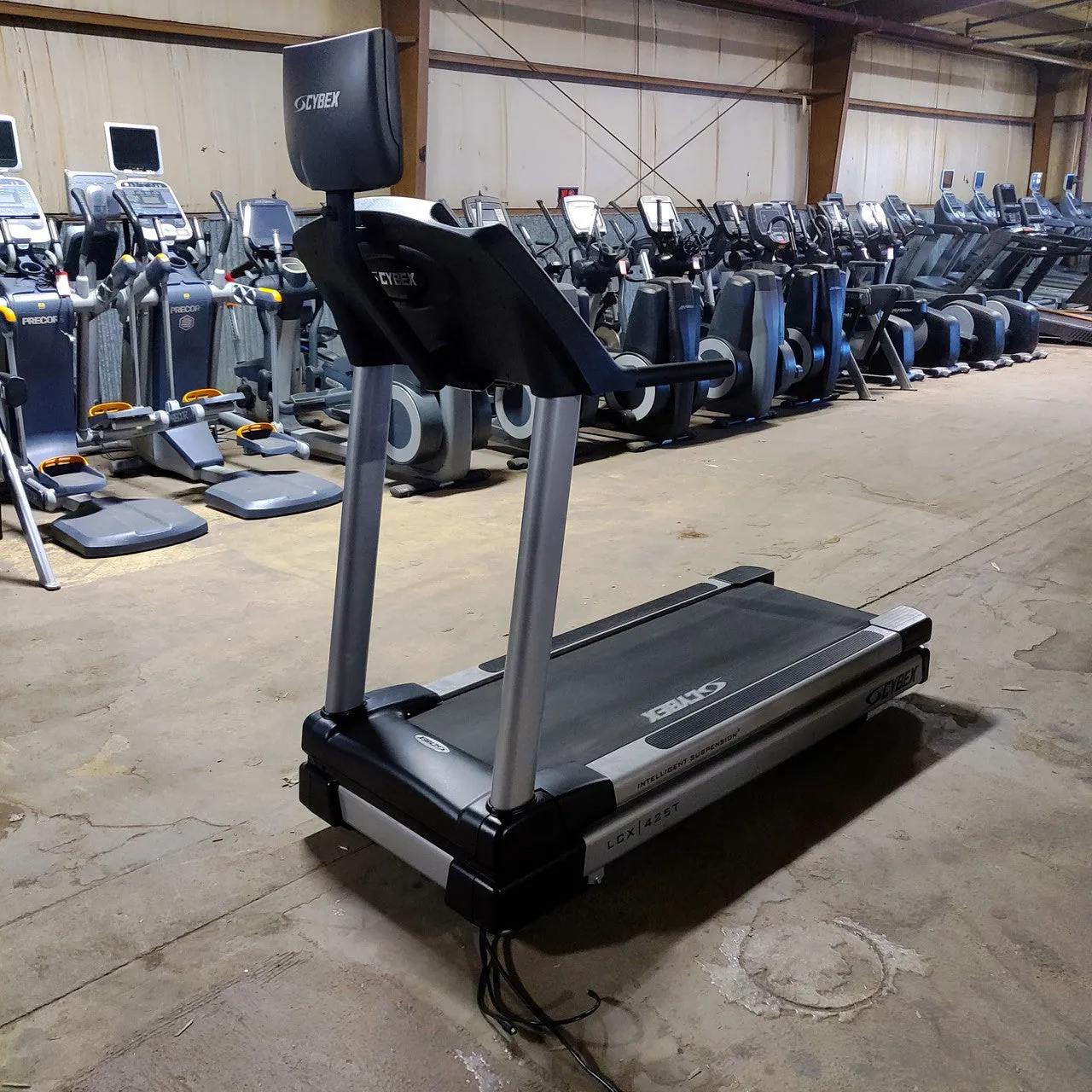 Cybex Treadmill 425T LCX Model Commercial Grade