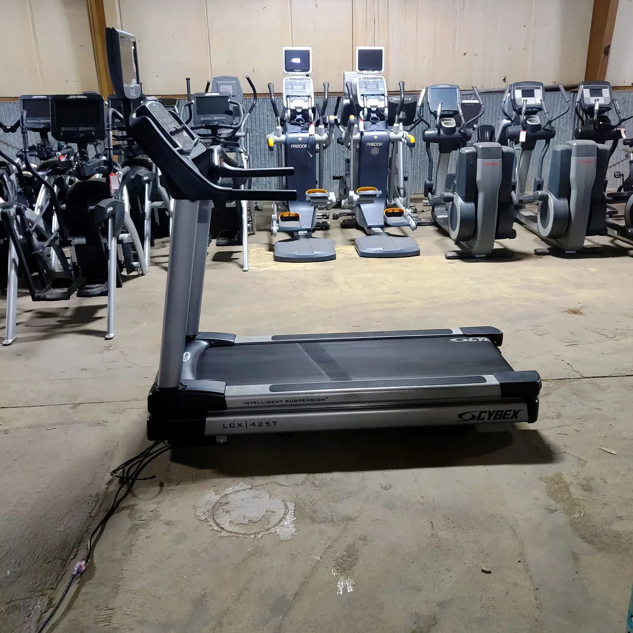 Cybex Treadmill 425T LCX Model Commercial Grade